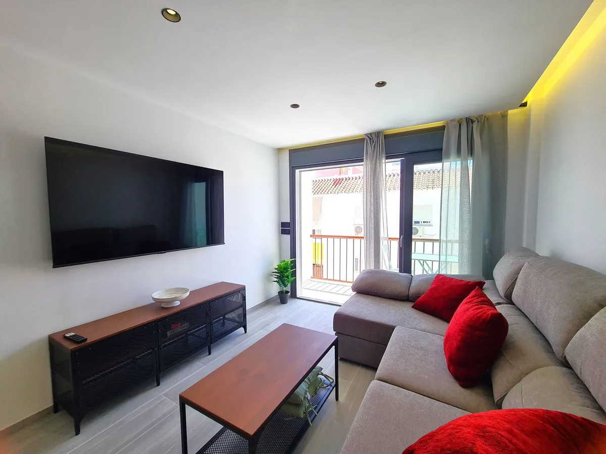 04e889d2-0115-4e64-a59a-85c672bd8913