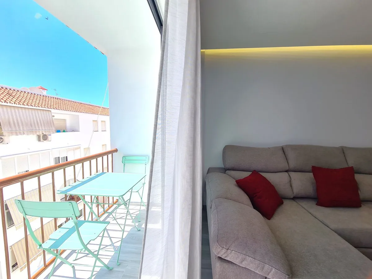 4a555b38-9042-46ee-9d7b-4663e9c3530b