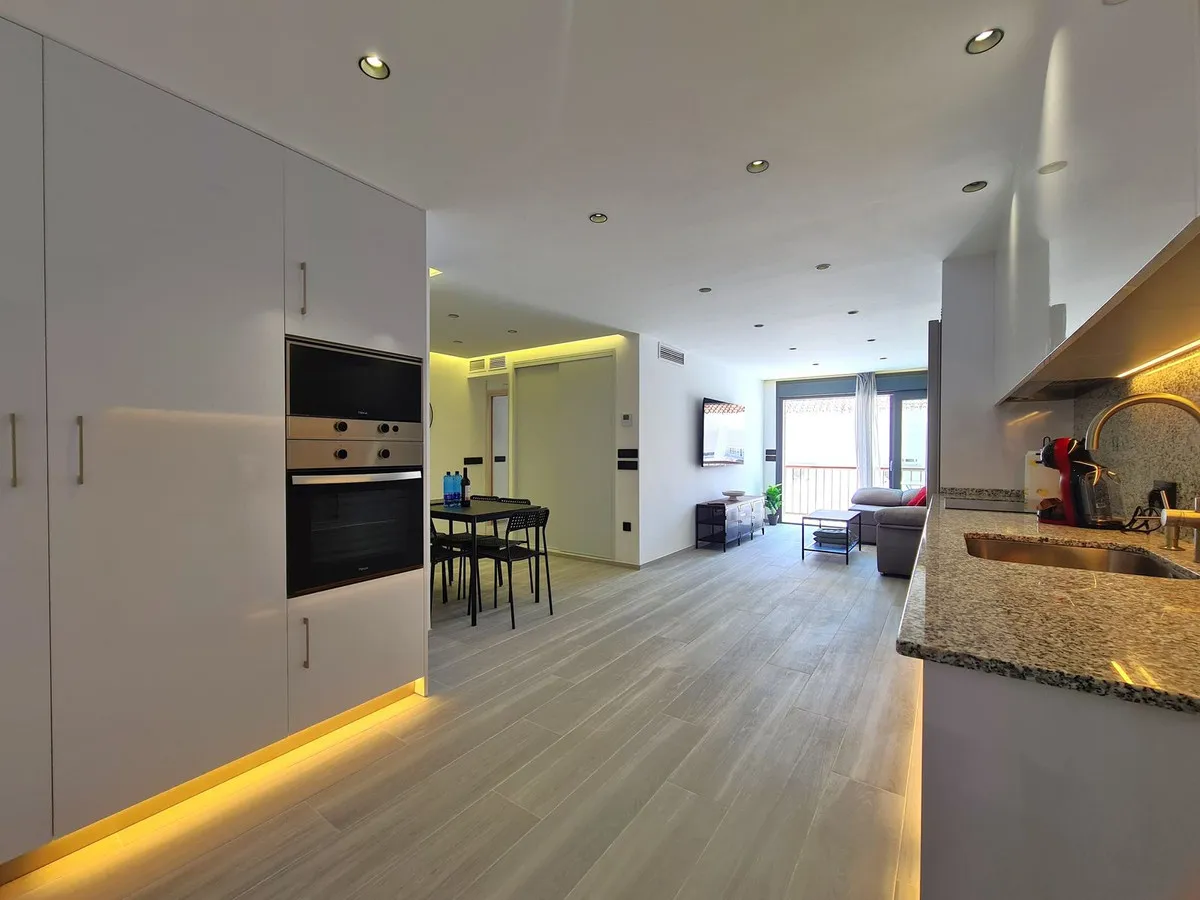 6b43cc19-2f95-4885-a046-632e178cae61