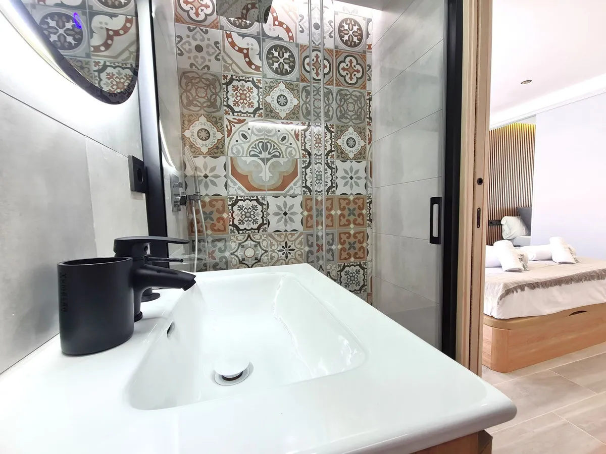 ad4c05c1-bd9d-458a-a4f9-0582cf61de34