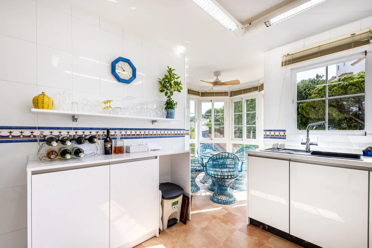 6998f61d-9f03-4171-8504-b3ce6b10c0f9