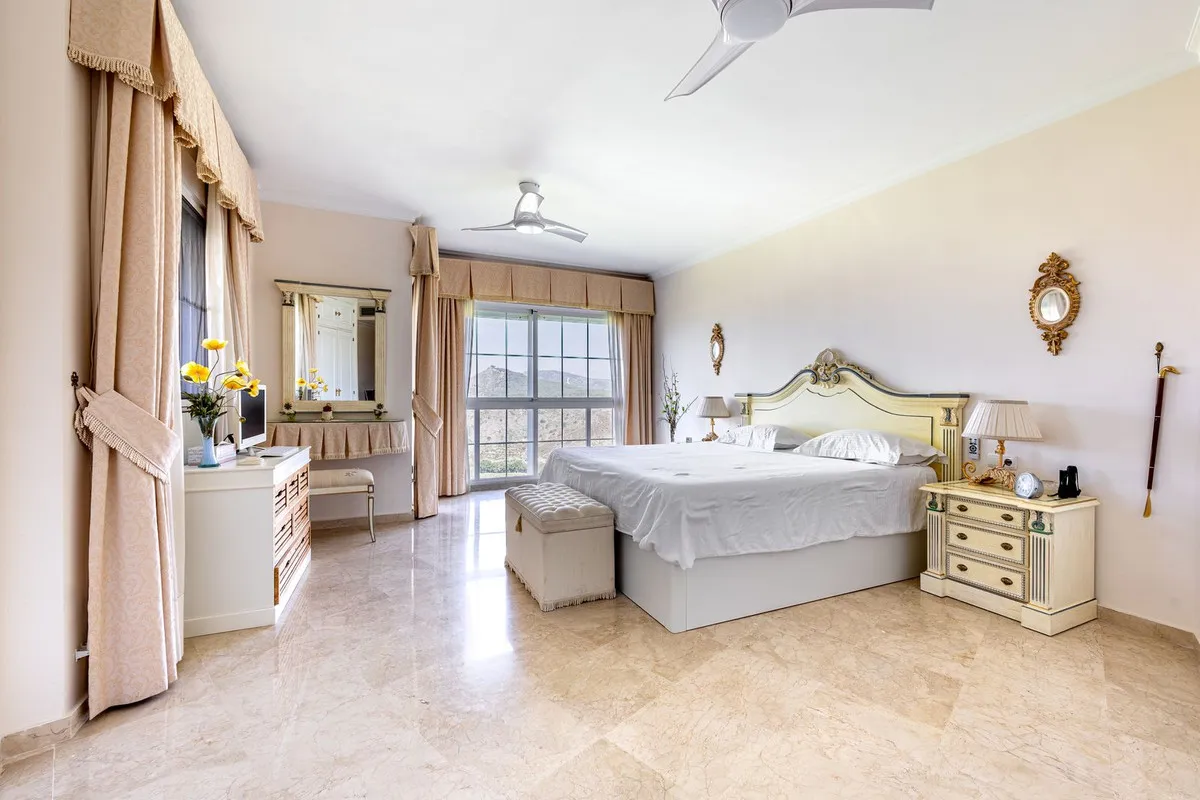 95d3edb4-9008-4cfa-9f5f-a967ab9e7545