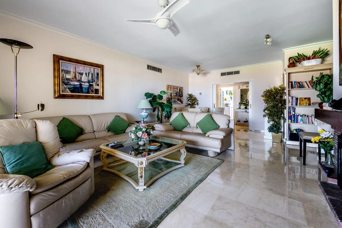 9dccc7fa-0ac4-4dbe-b566-6dbef0753a55