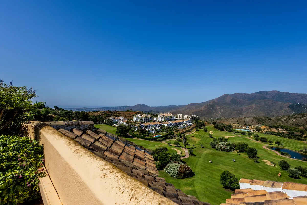 9f898bee-68b1-4eb8-94d9-8fbd6f9191e2