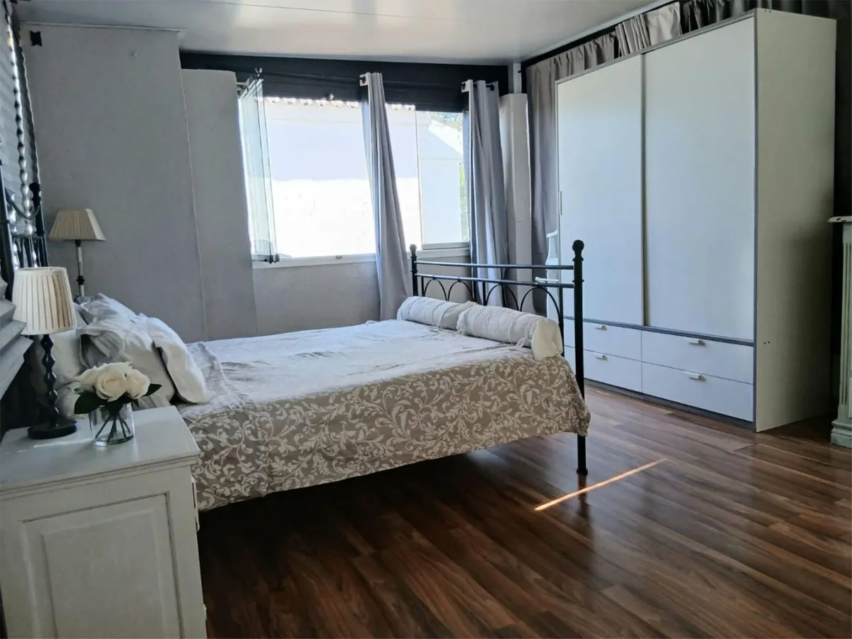 365e52c6-1a24-4b3a-a090-9dfe9d5f7443