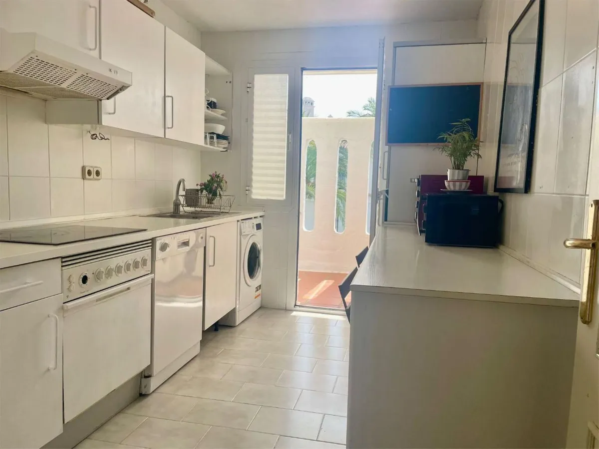 e56e9c70-bb0e-49a7-9706-b41e36e4dd02