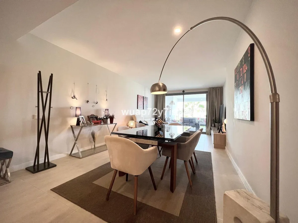 d27b1d17-7d33-4f4b-bc3e-24fab1830793