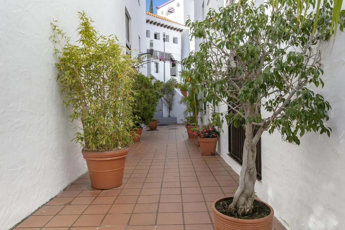 a96db27b-66ba-4757-8b29-4276cdd8275d