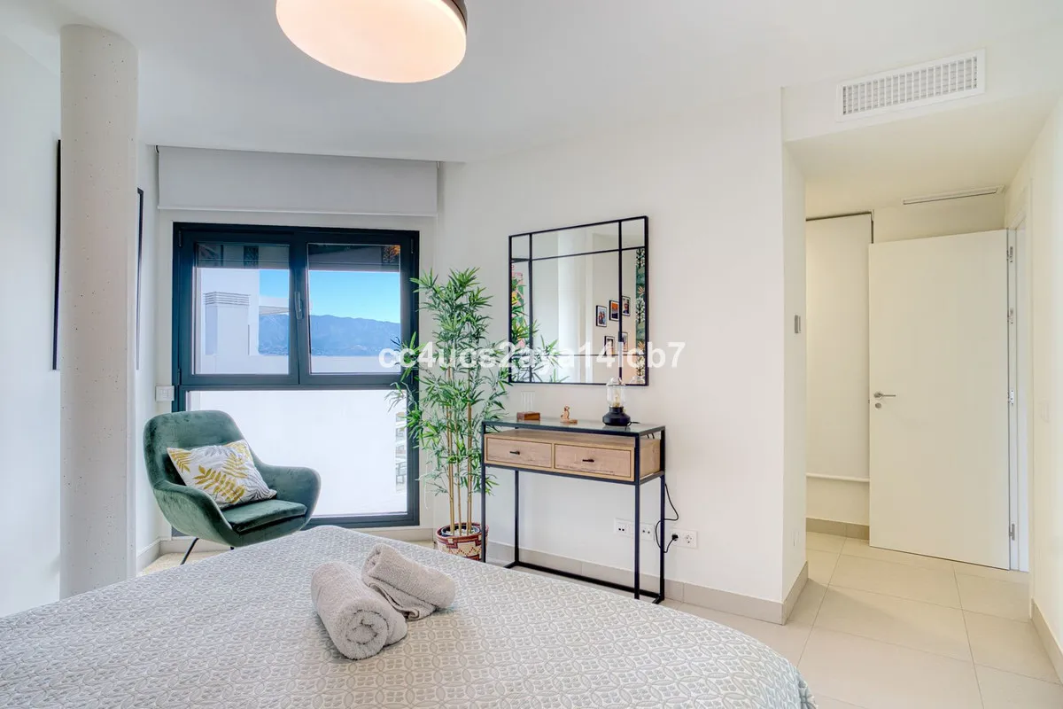 810e0203-7b31-409c-bf0d-b5f26231e679