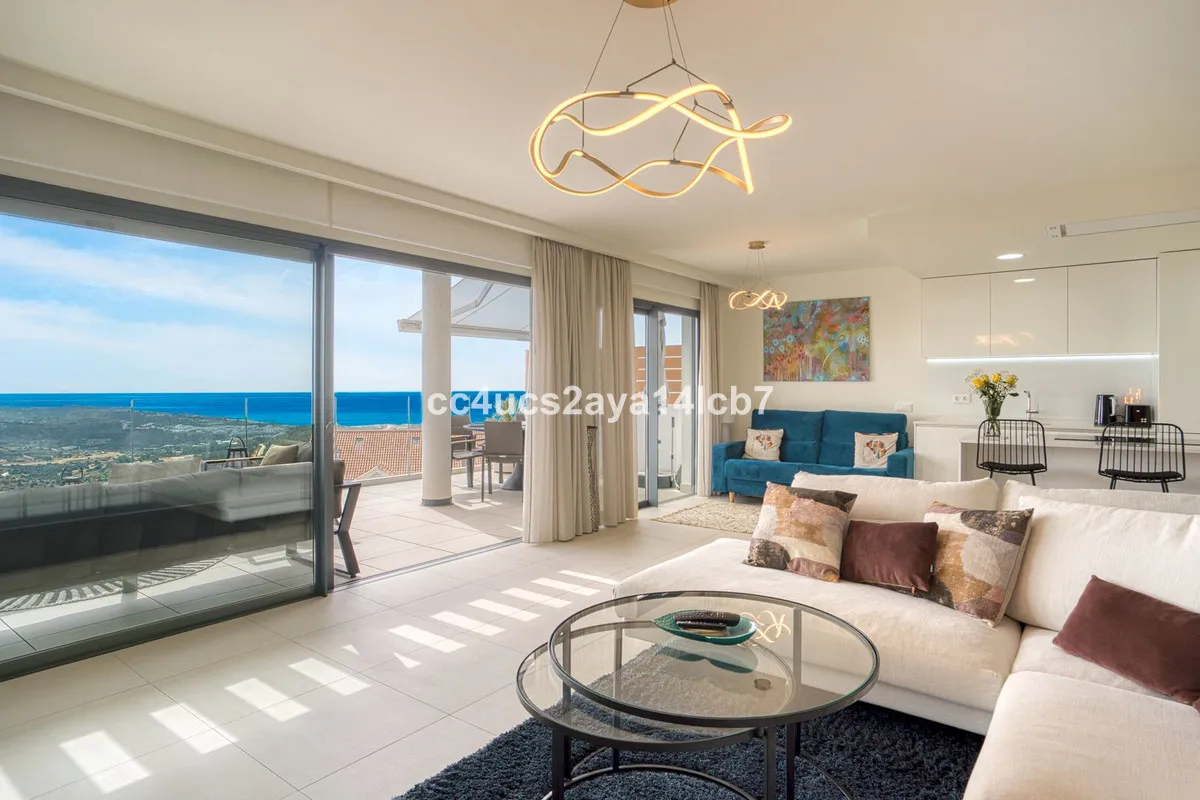 fe59a537-5928-42c7-8226-5c59c93b4bac