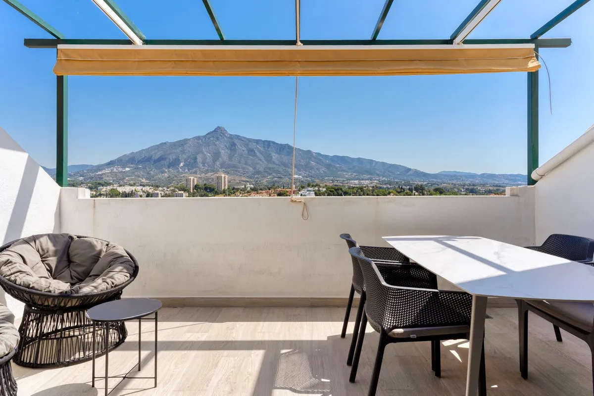 747444a3-7343-4f04-8abb-52e8ca39de61