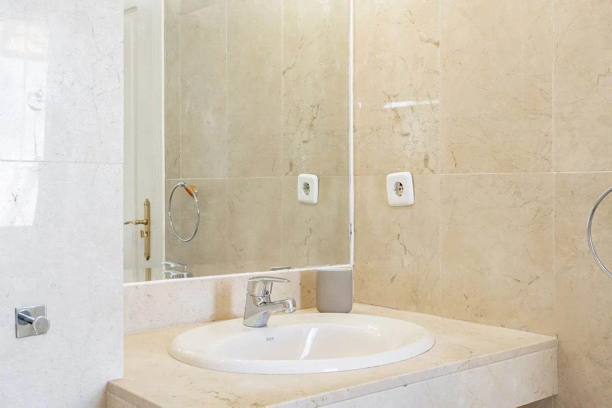 8a3a4cd2-6c28-4f53-a722-bde721d60486