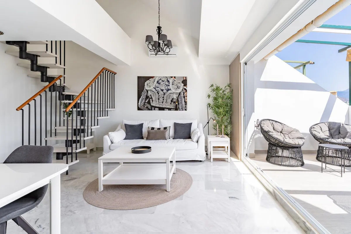 8cf1c4f8-a5b0-4fe4-952f-57a4870bd71f