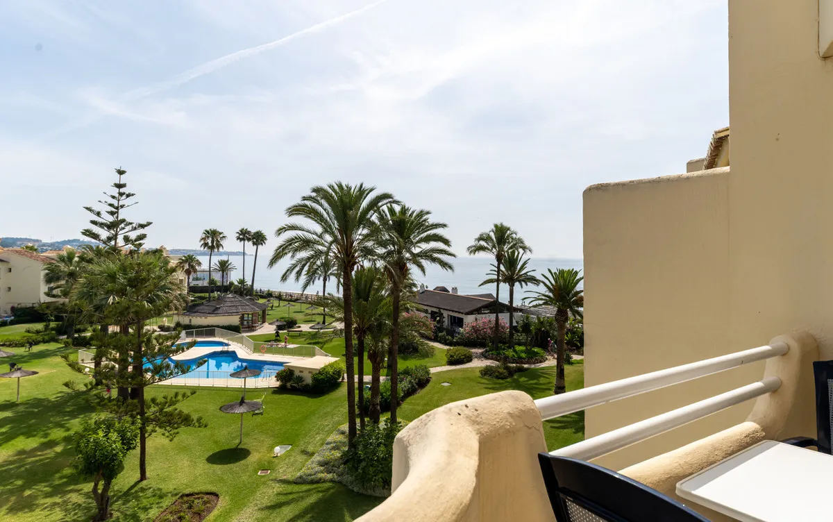 2e5faa79-8af0-4a99-81b1-22ea7551a35b