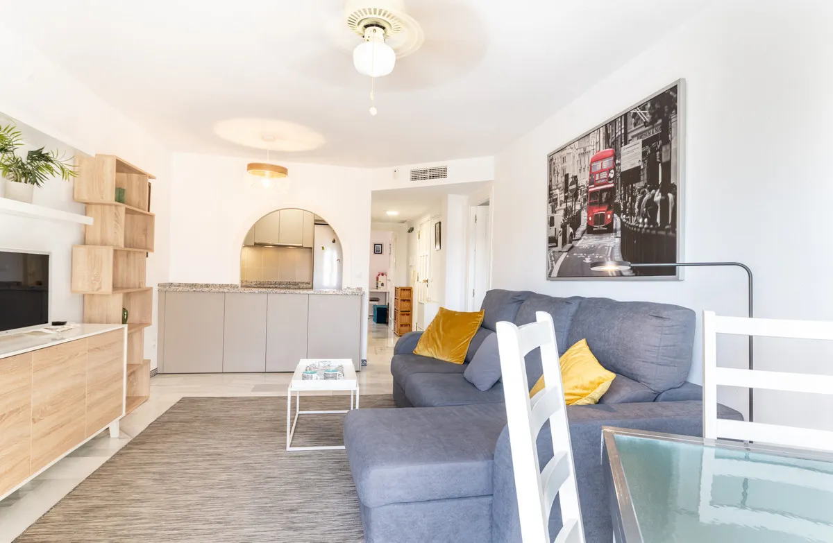 e307dc31-5dc4-4e25-a5cb-70a49837cca4