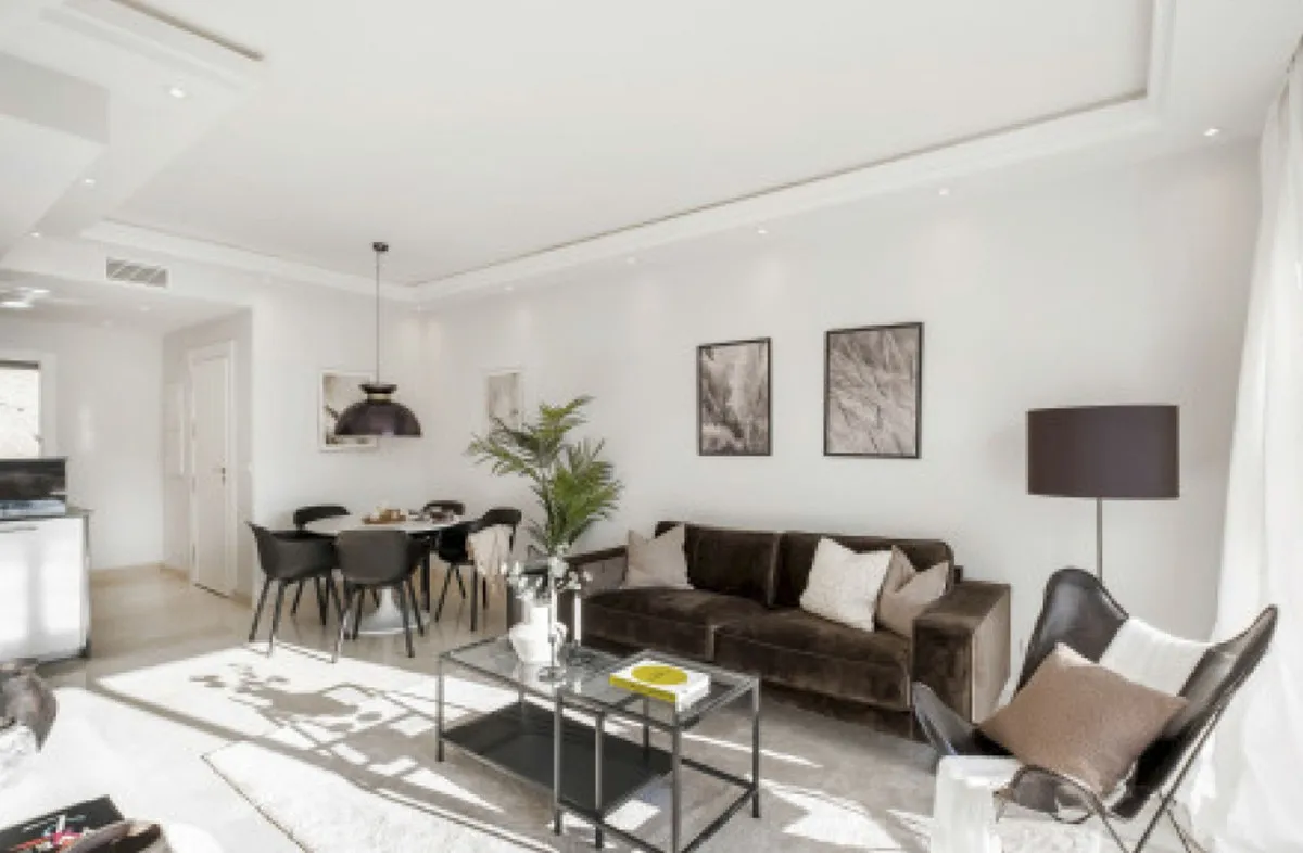 8752a512-e643-4fd4-9625-7fbbb55178b5