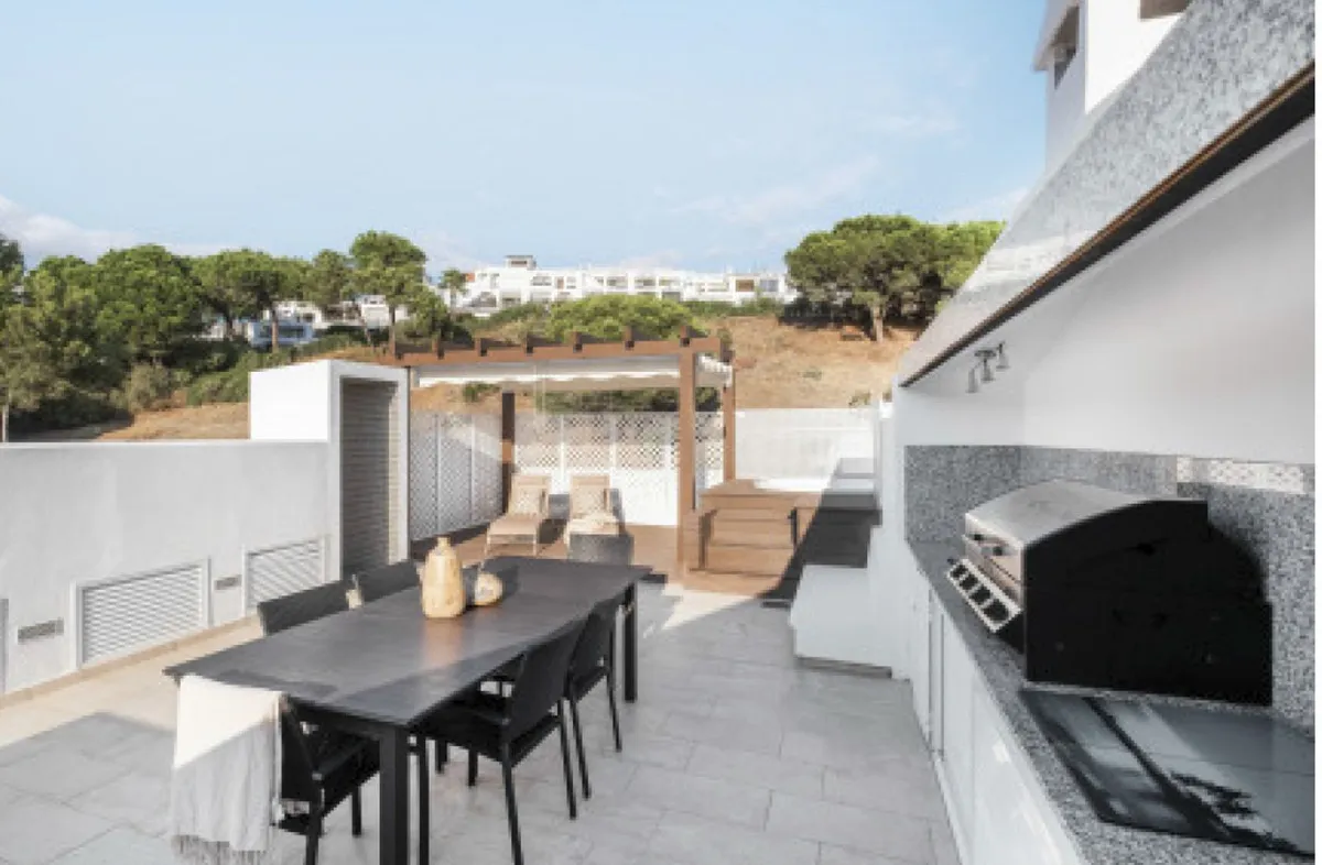 b5e5b000-171e-48c7-8754-f34ac485fdd3