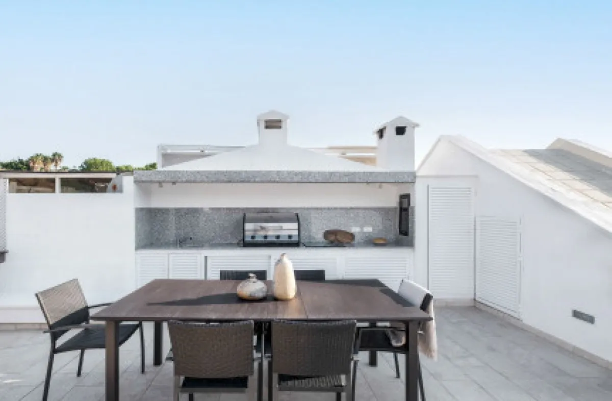 e9f7c016-5bf2-4120-8ace-b88c342c1a4d