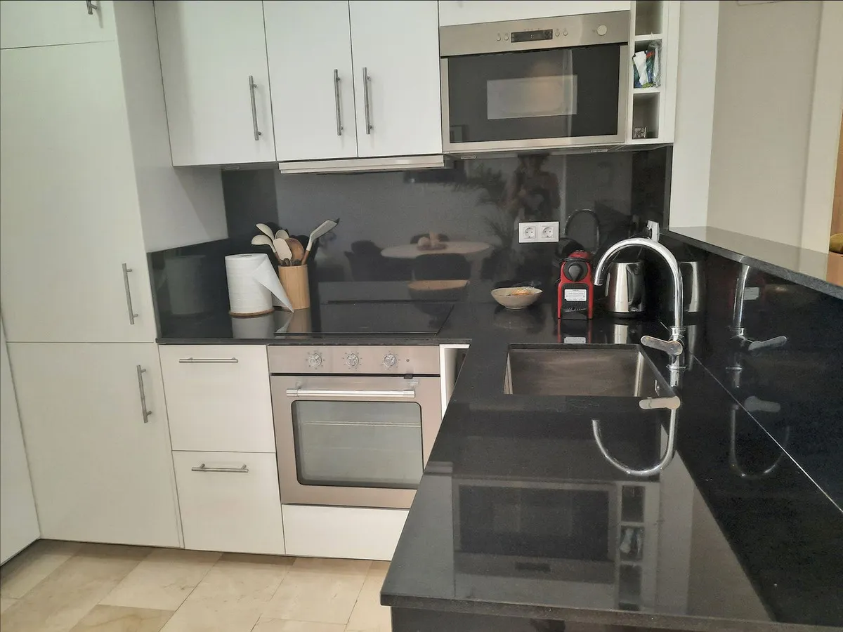 f1cb218c-f2c0-4020-a5e3-32f2287db2ec