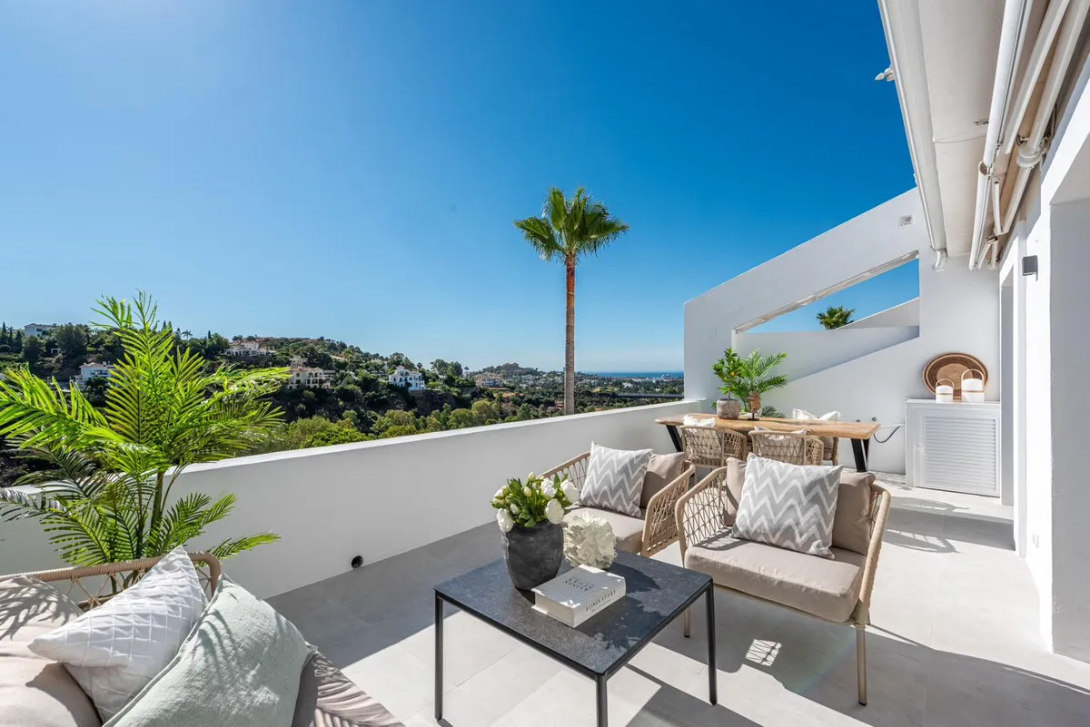 ac075067-a3f2-4251-af25-235b374f9a6c