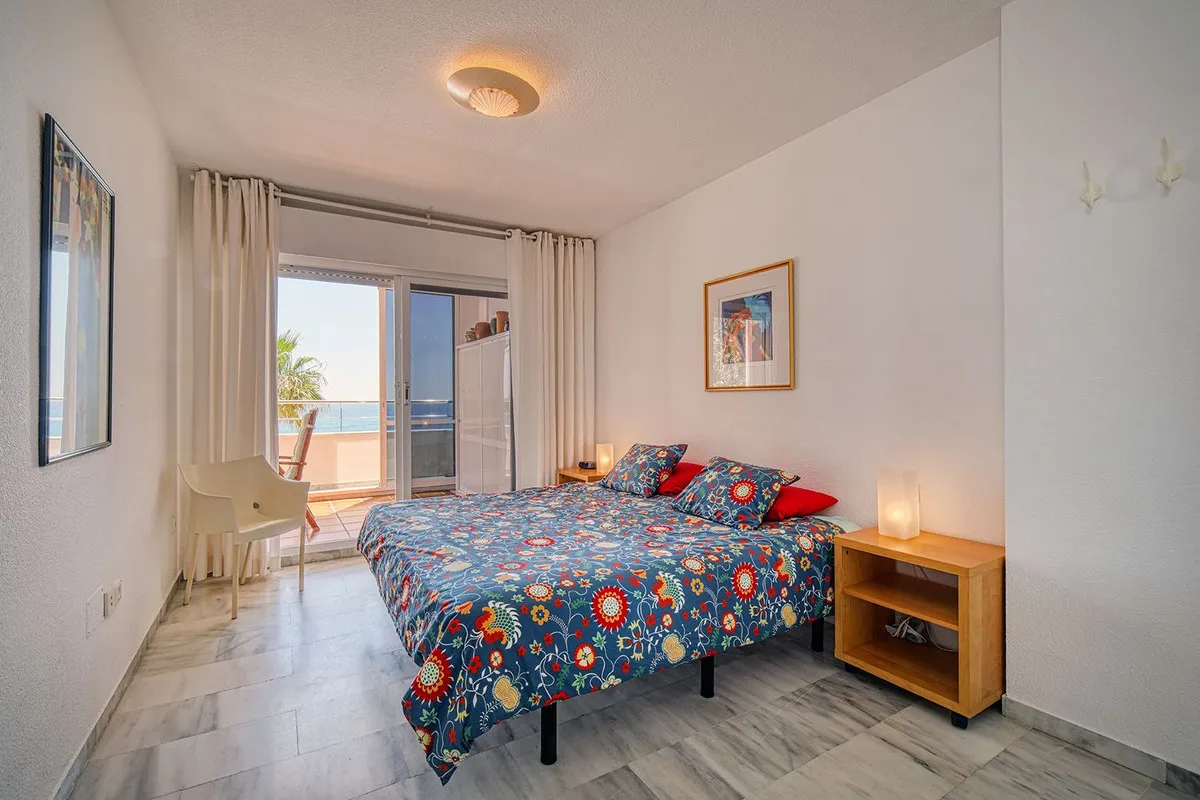 59da6212-64c3-4408-9454-ad9d3e64213e