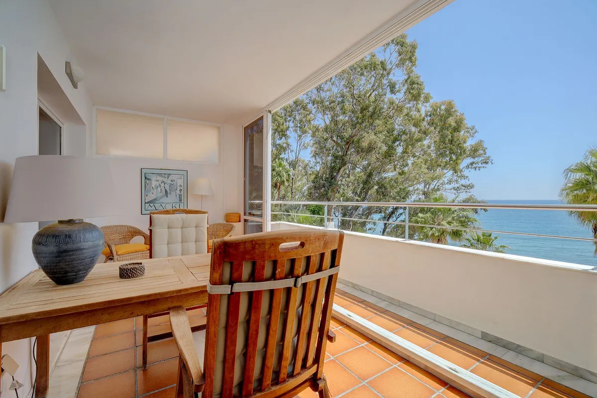 61292126-9b87-4fb7-acdf-535b11a872f6