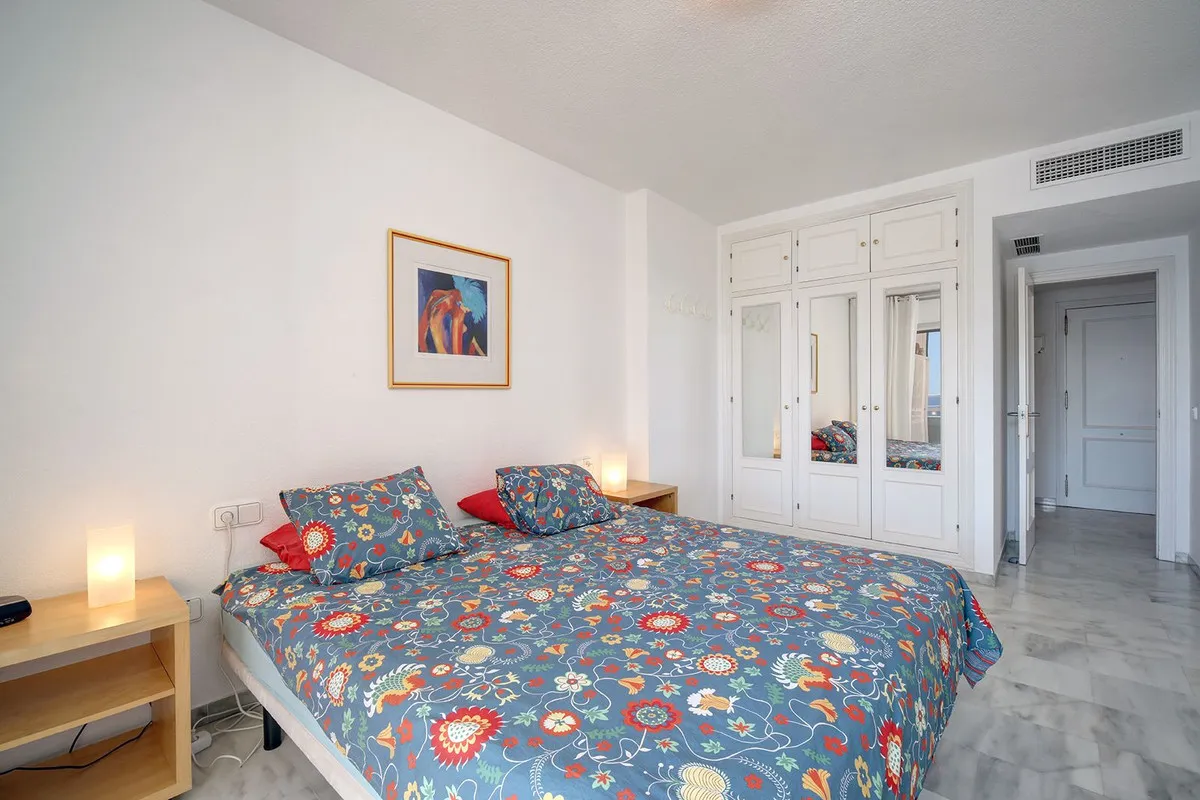 931b1f0e-9b59-4373-9707-308ba7642161