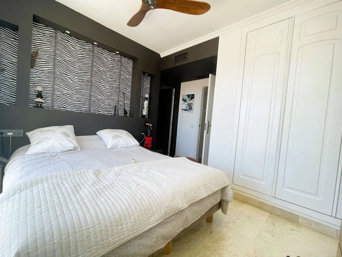 4a8135e7-16d9-4e86-83a0-24b351eb7371