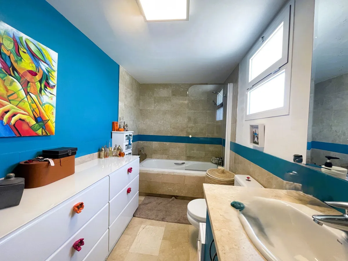 5de312ec-76aa-4b50-b151-856ad72e52e3