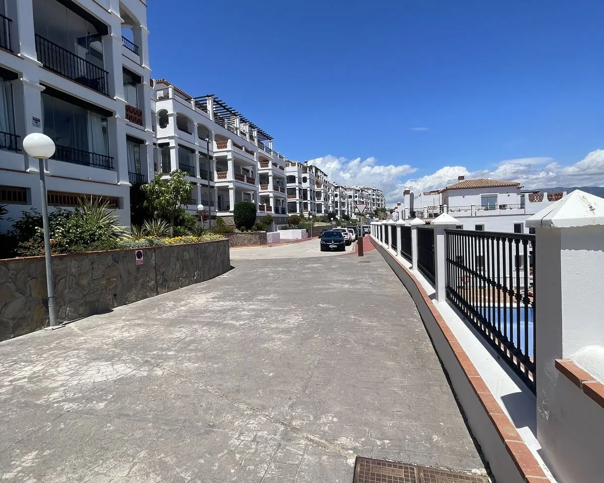 5de339db-1392-46cf-9c78-605182b58759