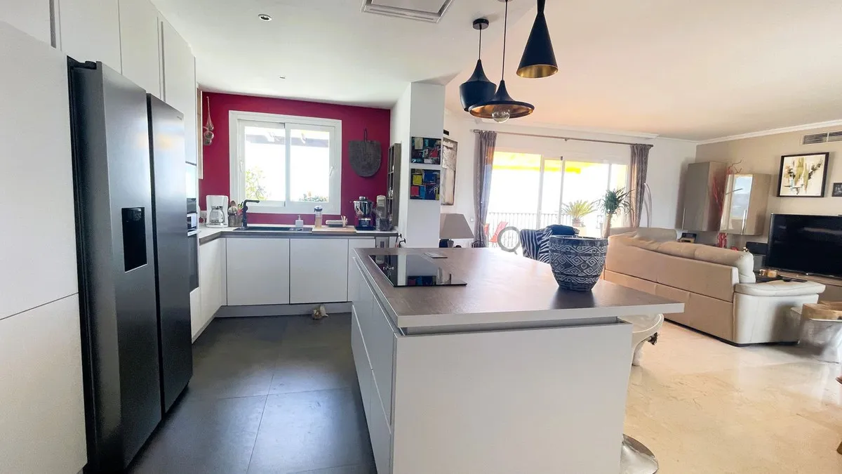 67a1a8d9-bd58-4291-b9e8-5f160d7760d4