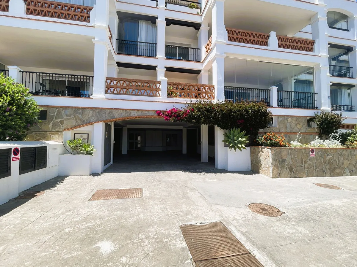 6d567cda-7650-485b-ba1a-6c553c40038d