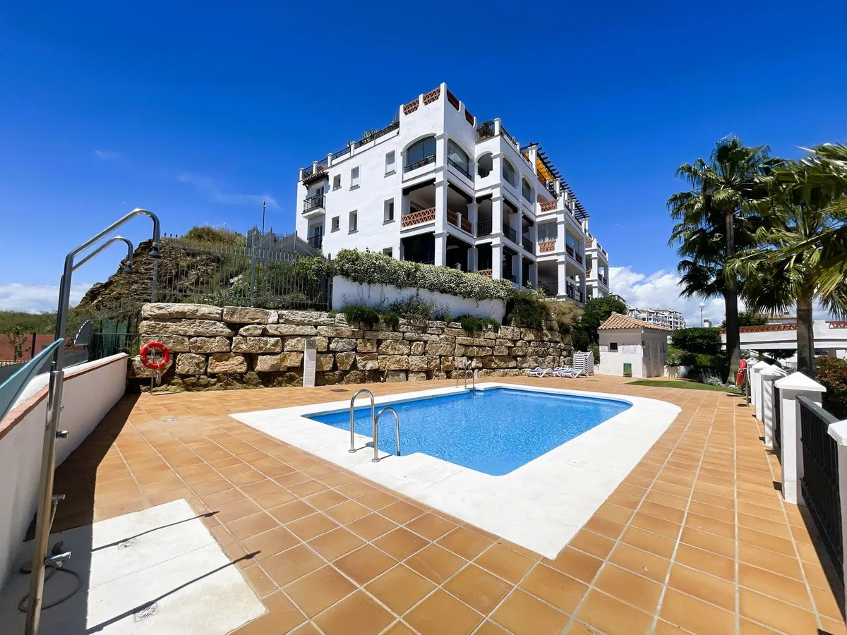 6f74f26b-4546-4732-8c11-62416e9f0e24