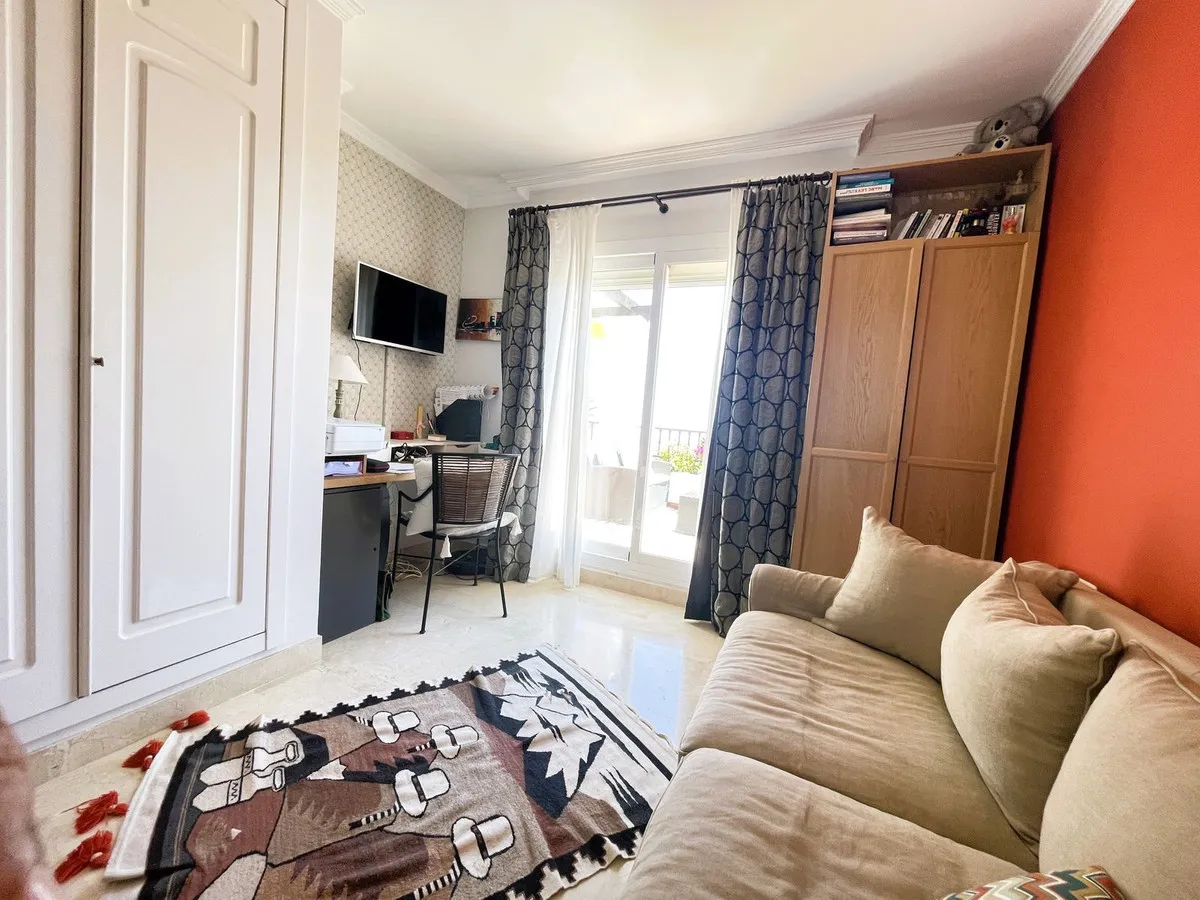 7577743e-f709-4ead-8bb4-5971bd9cd89e