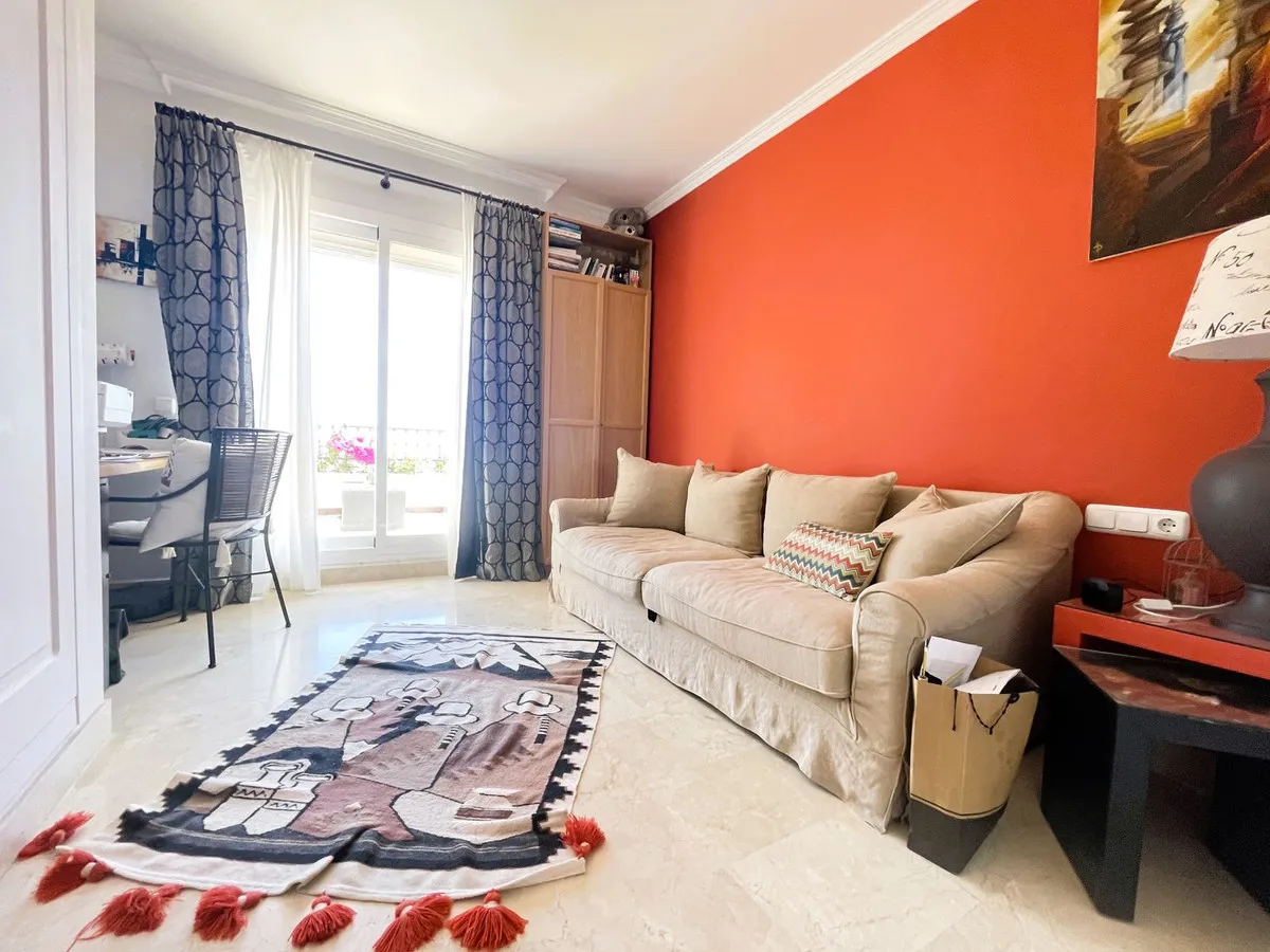 bcb98e4b-9f1a-458f-b521-938ed2a13f51