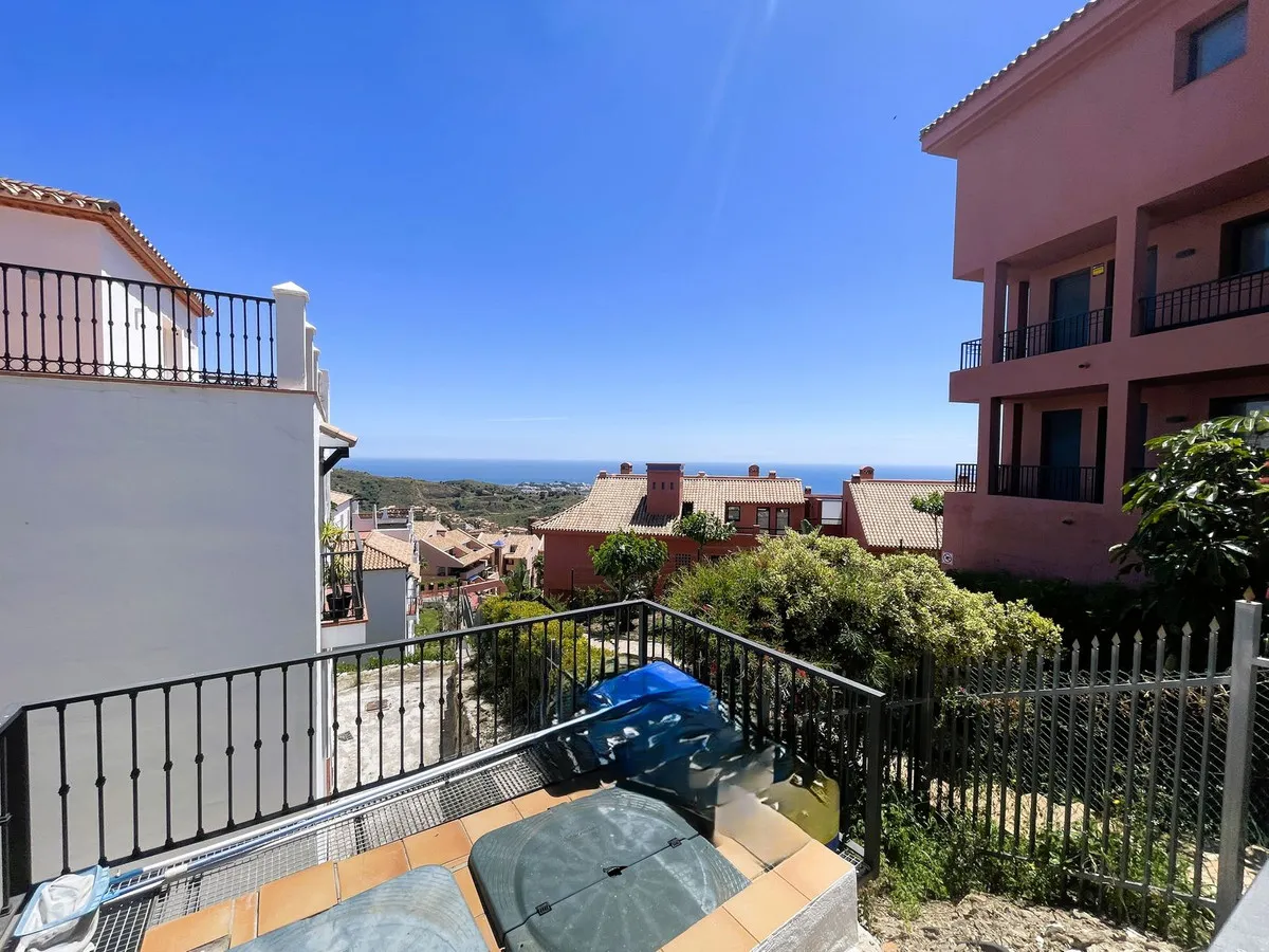 c1dce21e-cc5e-412a-a5a7-401d090c313e