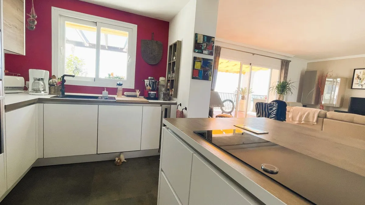 d560287f-bada-4ba5-b2ae-a61dda7c1659