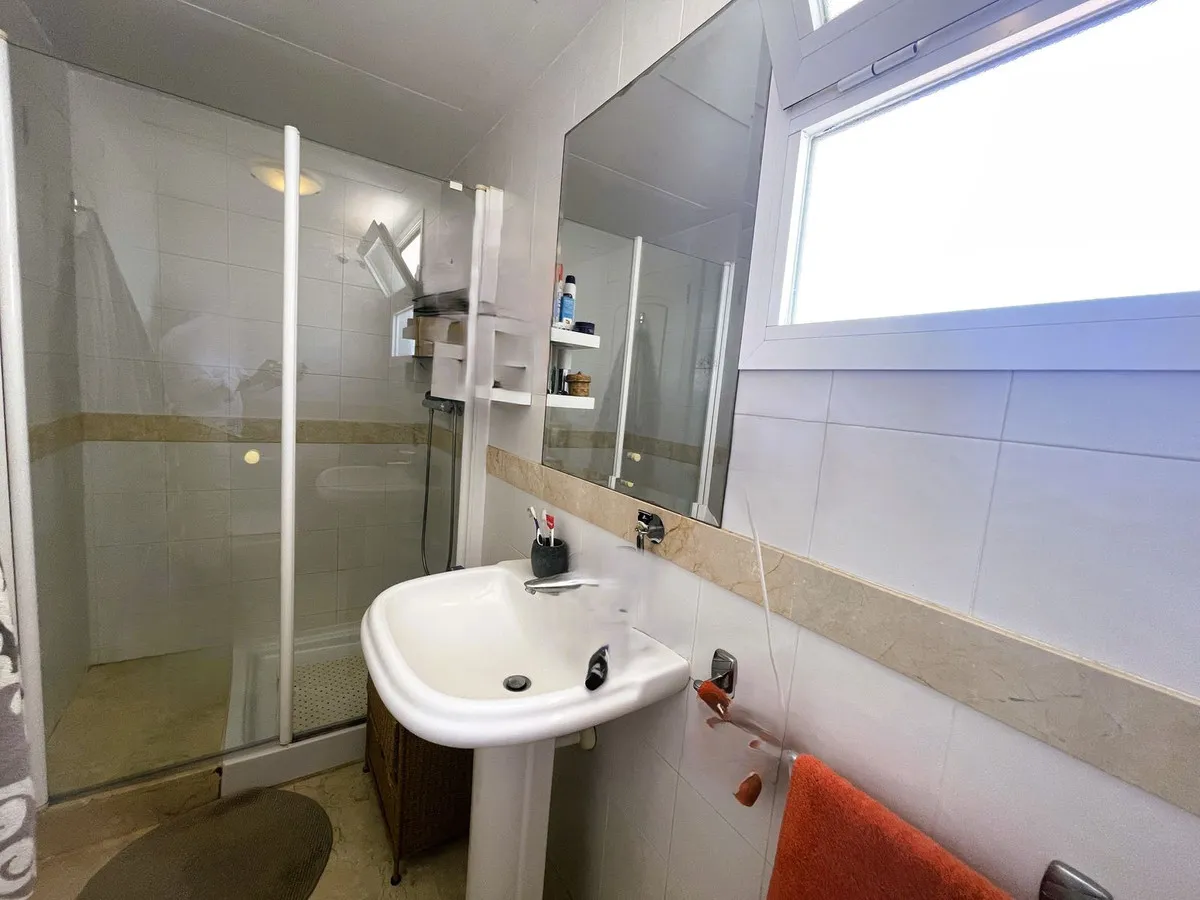 e5d1f438-47ec-4071-8cd5-566b5662e655