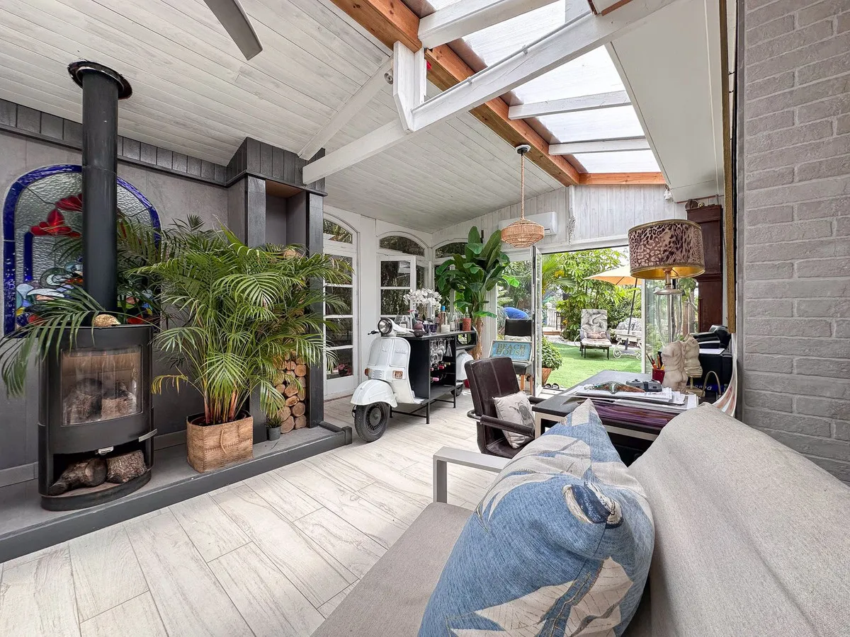 776d4751-3341-4276-b9bd-b3ea4c65b365