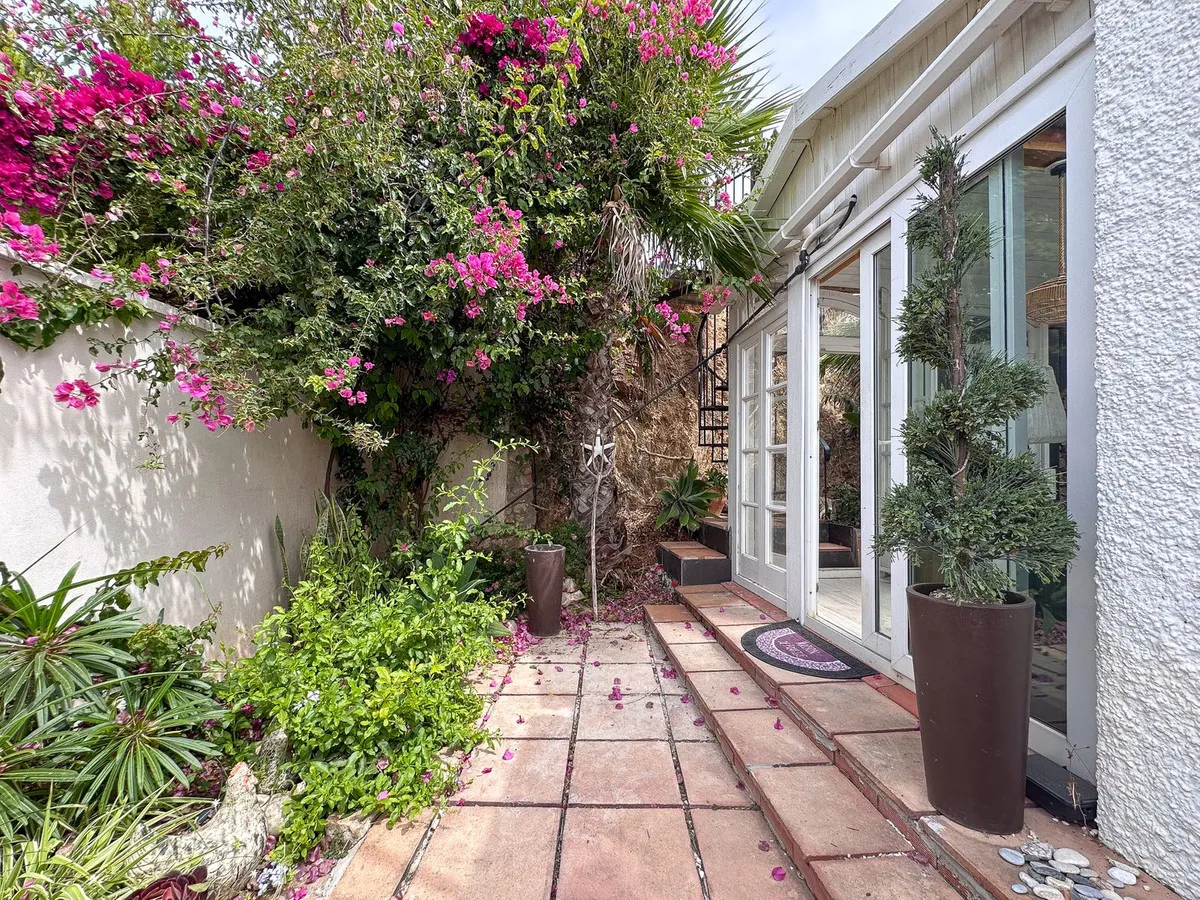 83d369eb-b89a-4730-b0aa-40844ddd3e08