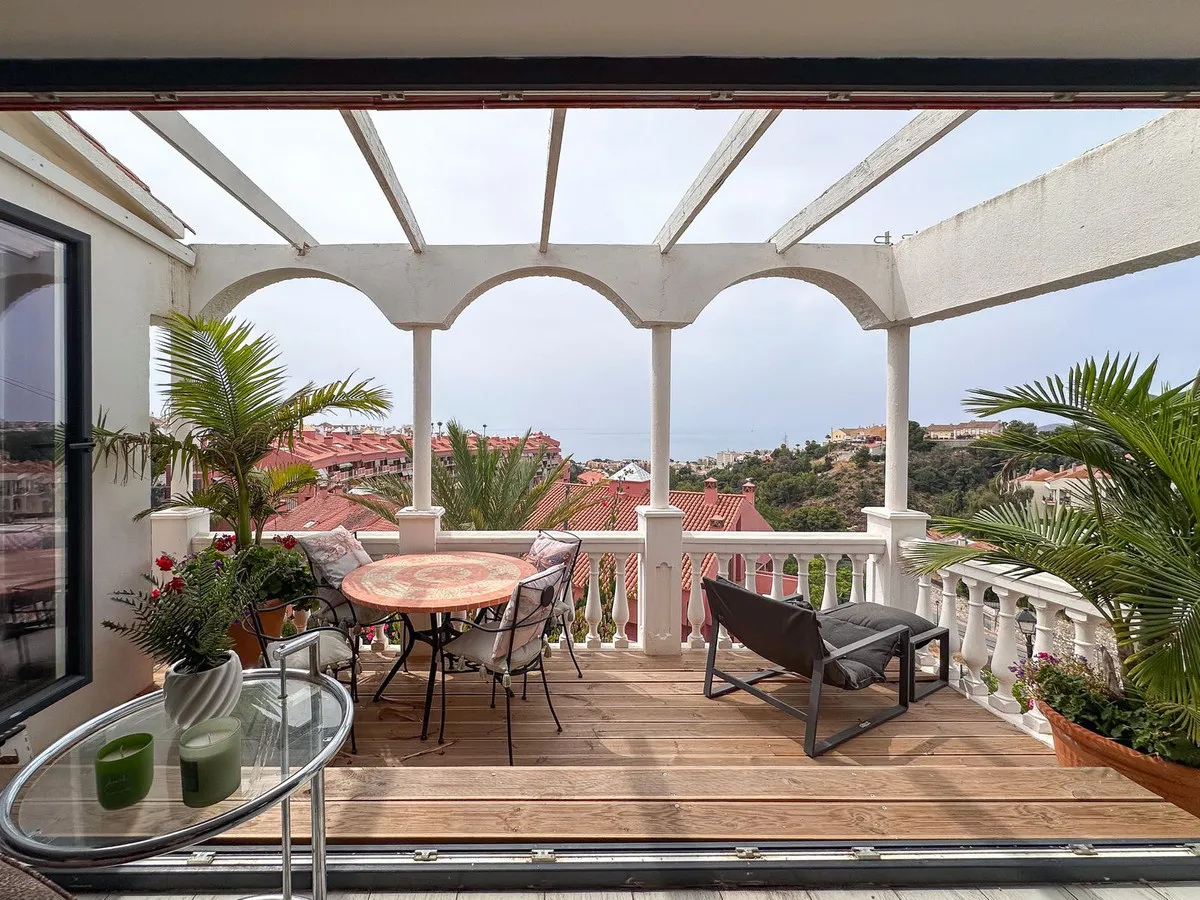 97b06c4b-17aa-4f93-9a63-0e98a7422284