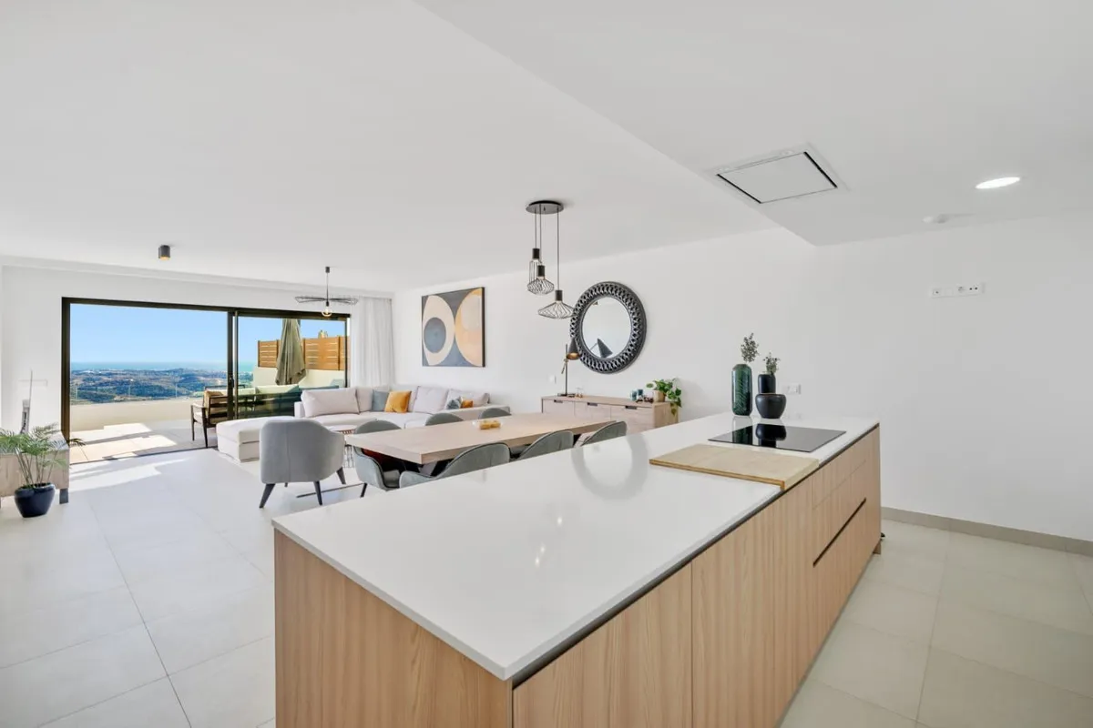 a9892c10-62e4-423d-b408-252684c3e8dd