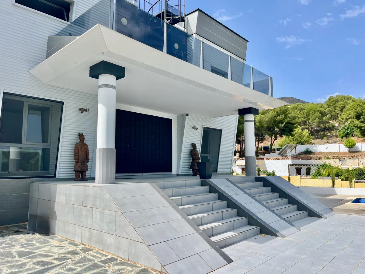 19d1df15-57ff-411a-9fb6-0c064a022646