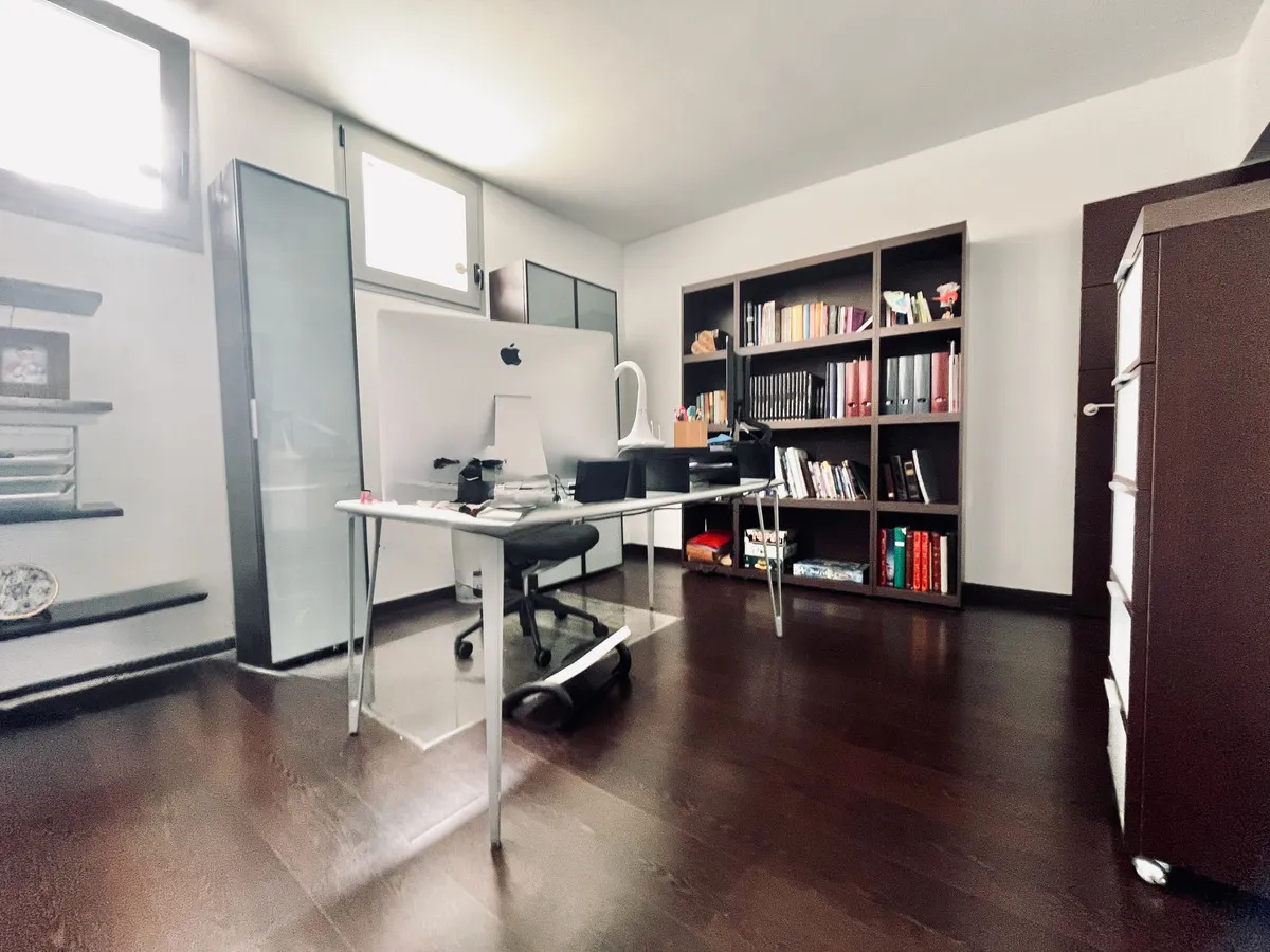 ef46a052-3656-44ad-8550-277da84fed9a