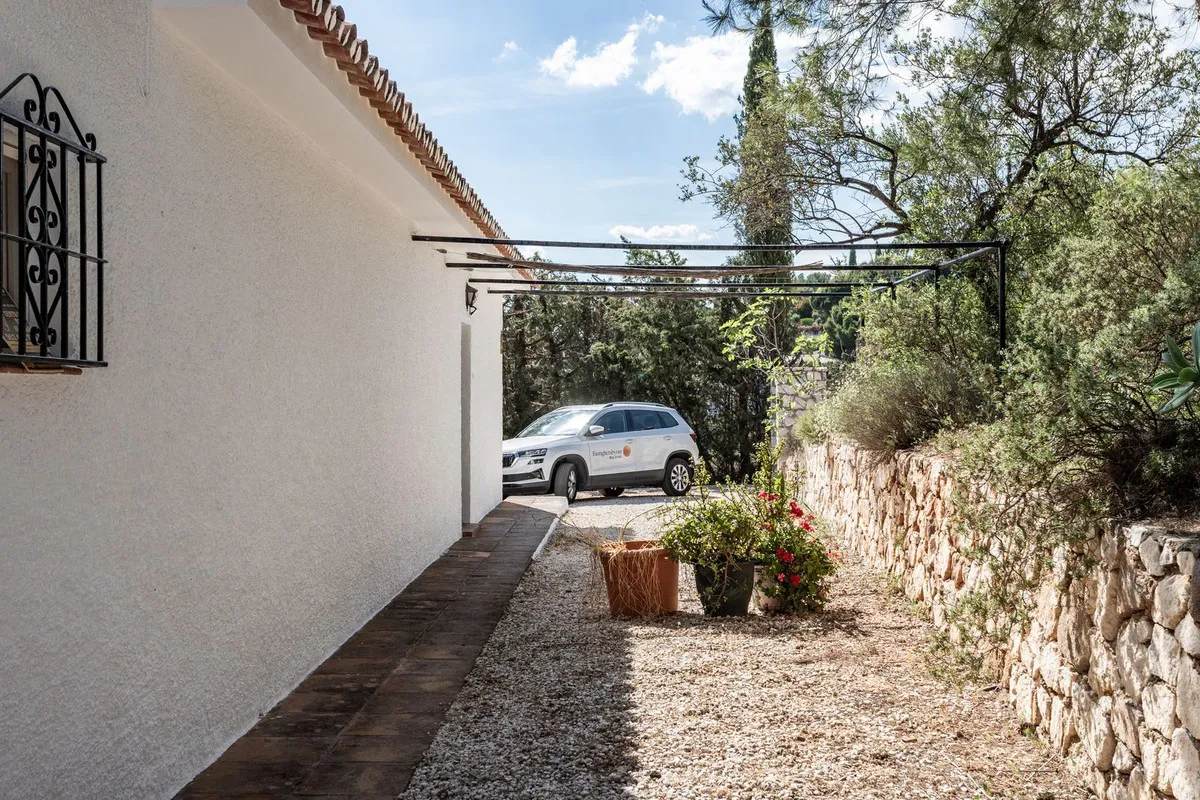 29452d40-b304-456d-a2bb-f6bdfd5c750a