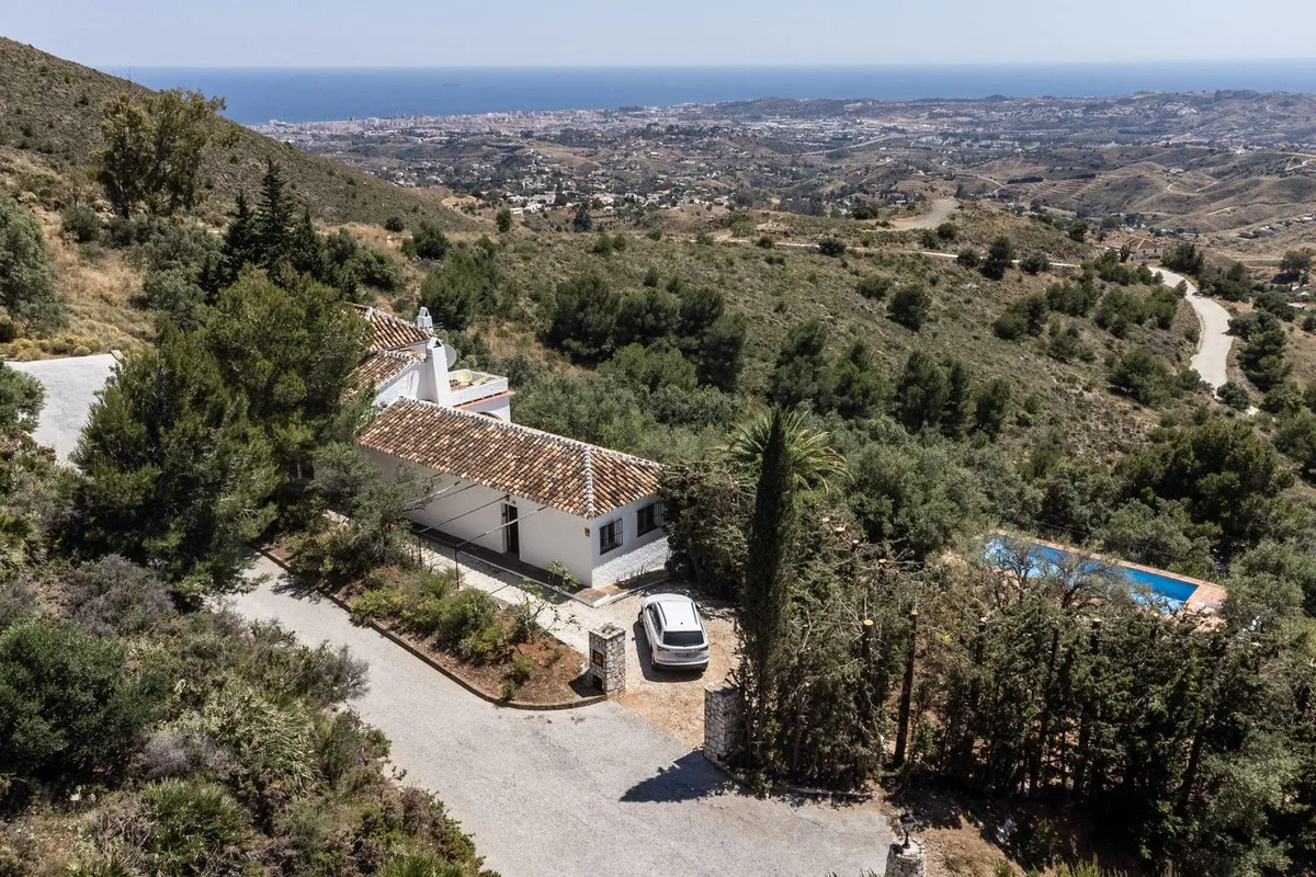 2d020f80-7e36-4f7a-8a34-564a3f386302