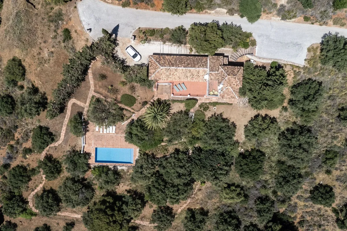 e211df82-ba6e-41fb-9382-47c3ff80fab8