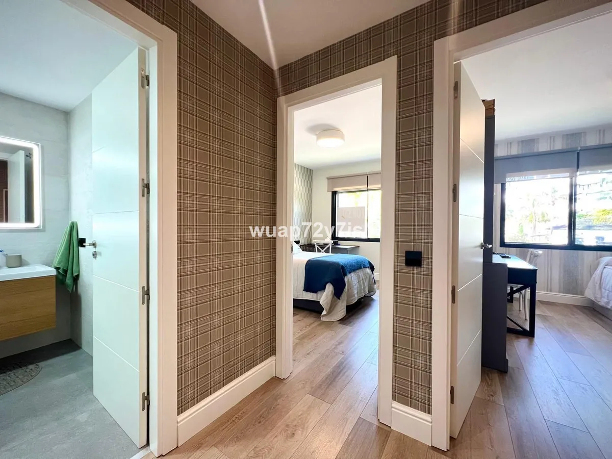 06010bd5-4d72-4d14-814c-b05cd6410400