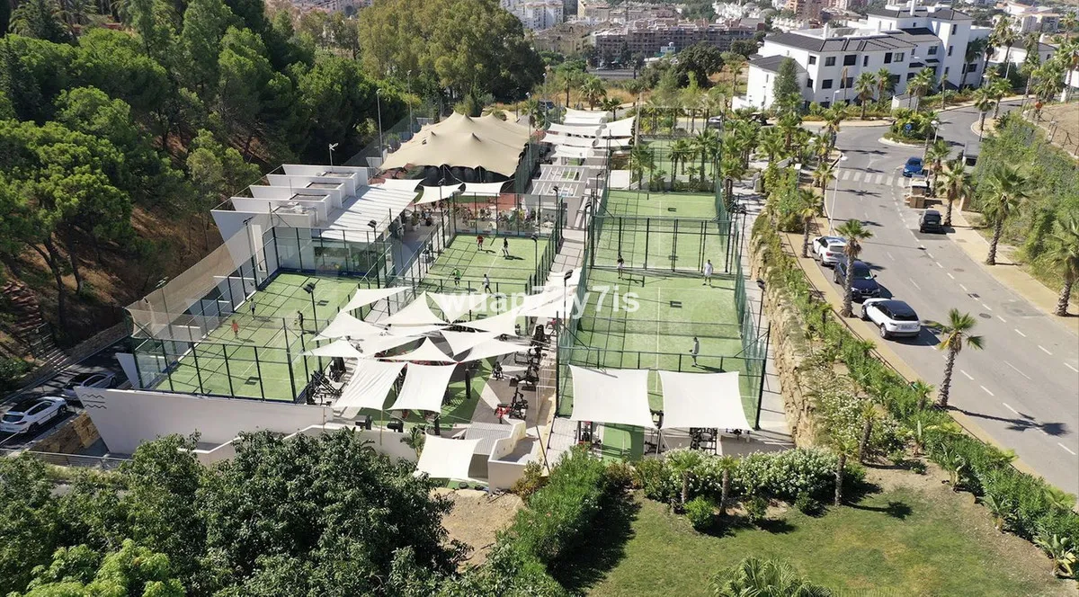 9a73ba9c-17e0-4fec-a0ae-f9d9f83980b2