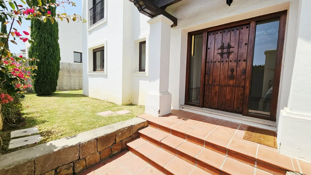 34e5a8e6-2e2d-49aa-9fa0-bb60b1b3ca3b